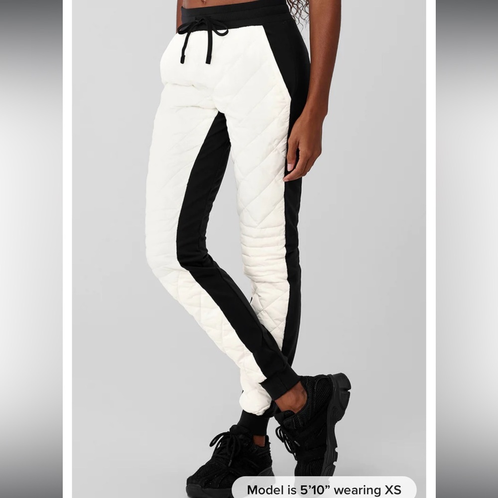 Alo Airbrush winter moto puffer leggings XS
